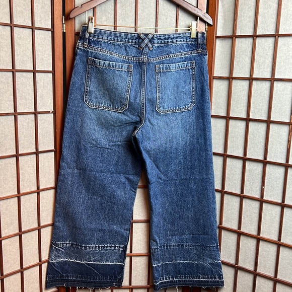 Gap High Rise Low Crop New Jeans - Picture 3 of 3